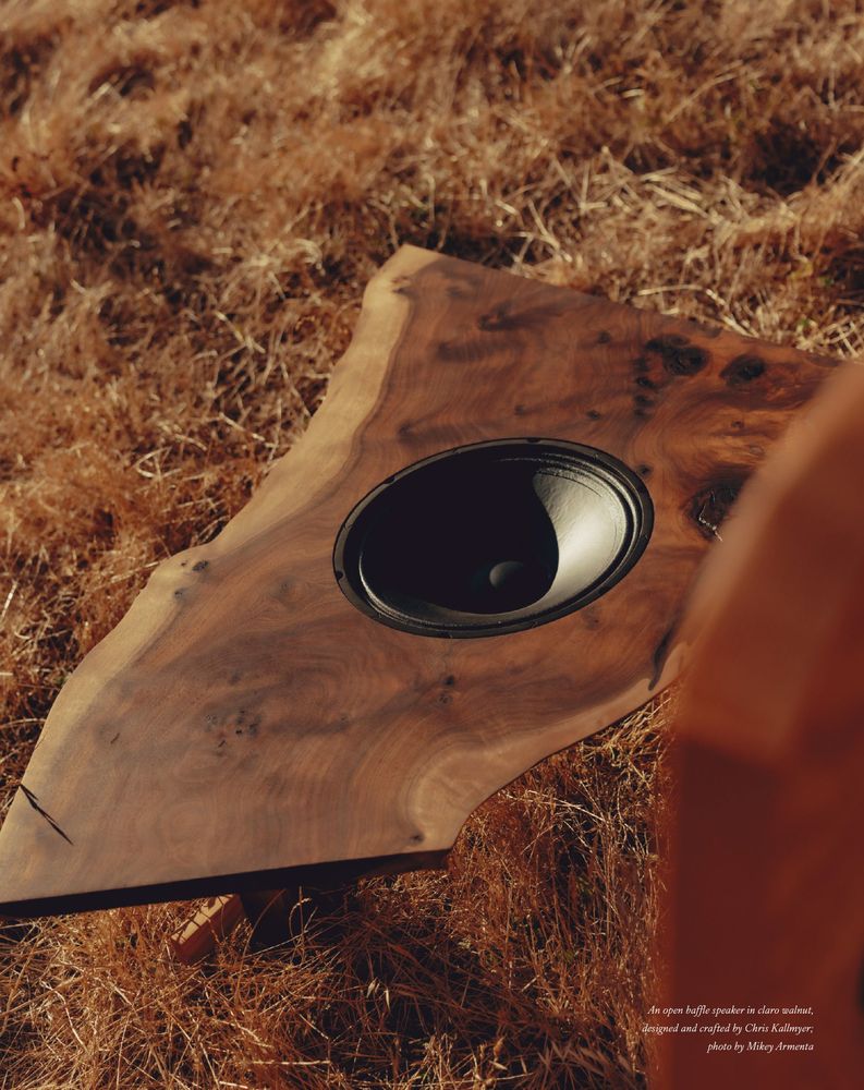 ISSUE 07 - Image 4